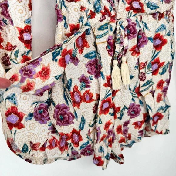 Hollister Long Sleeve Floral Romper Women’s Size XS - Picture 5 of 13